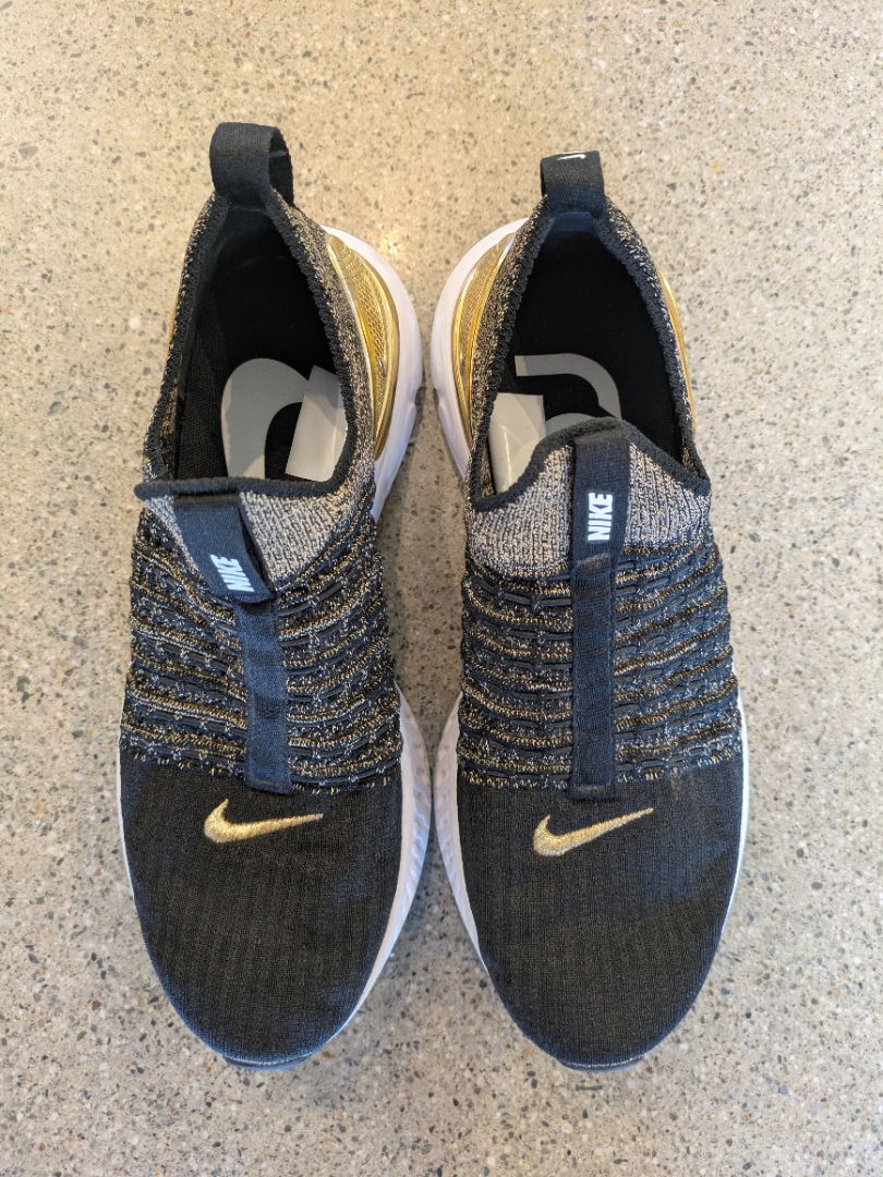 Black Nike React Phantom Run Flyknit 2, EU 39