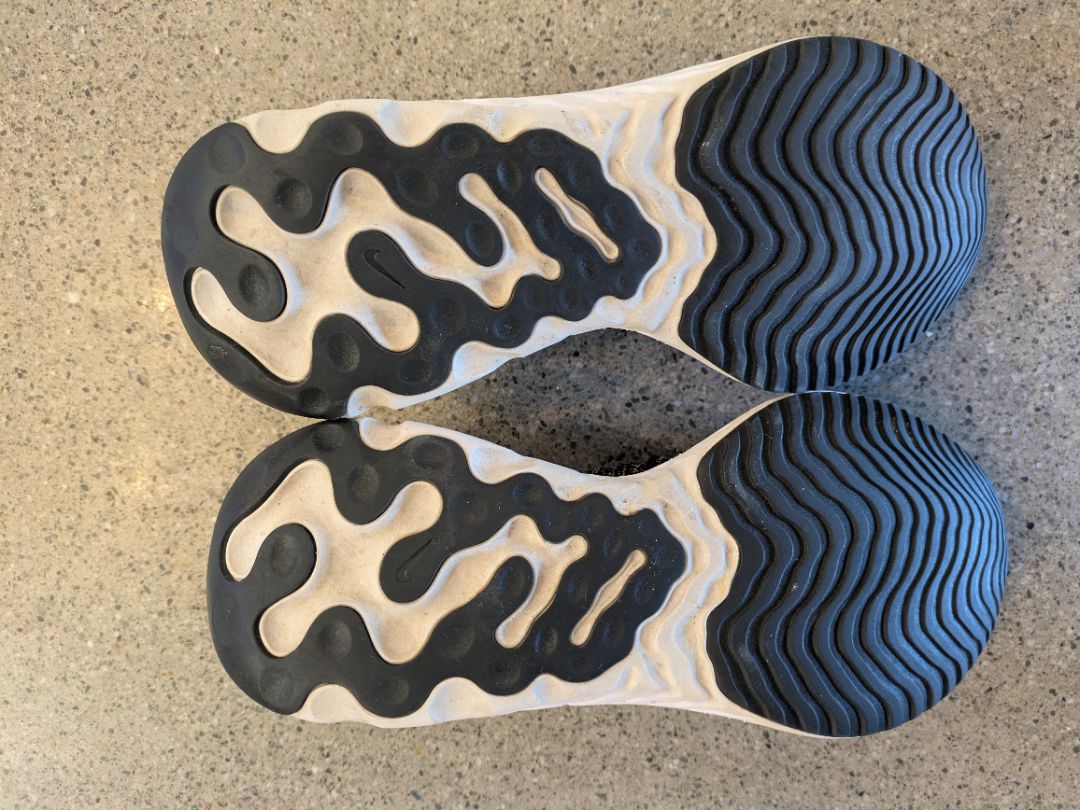 Black Nike React Phantom Run Flyknit 2, EU 39