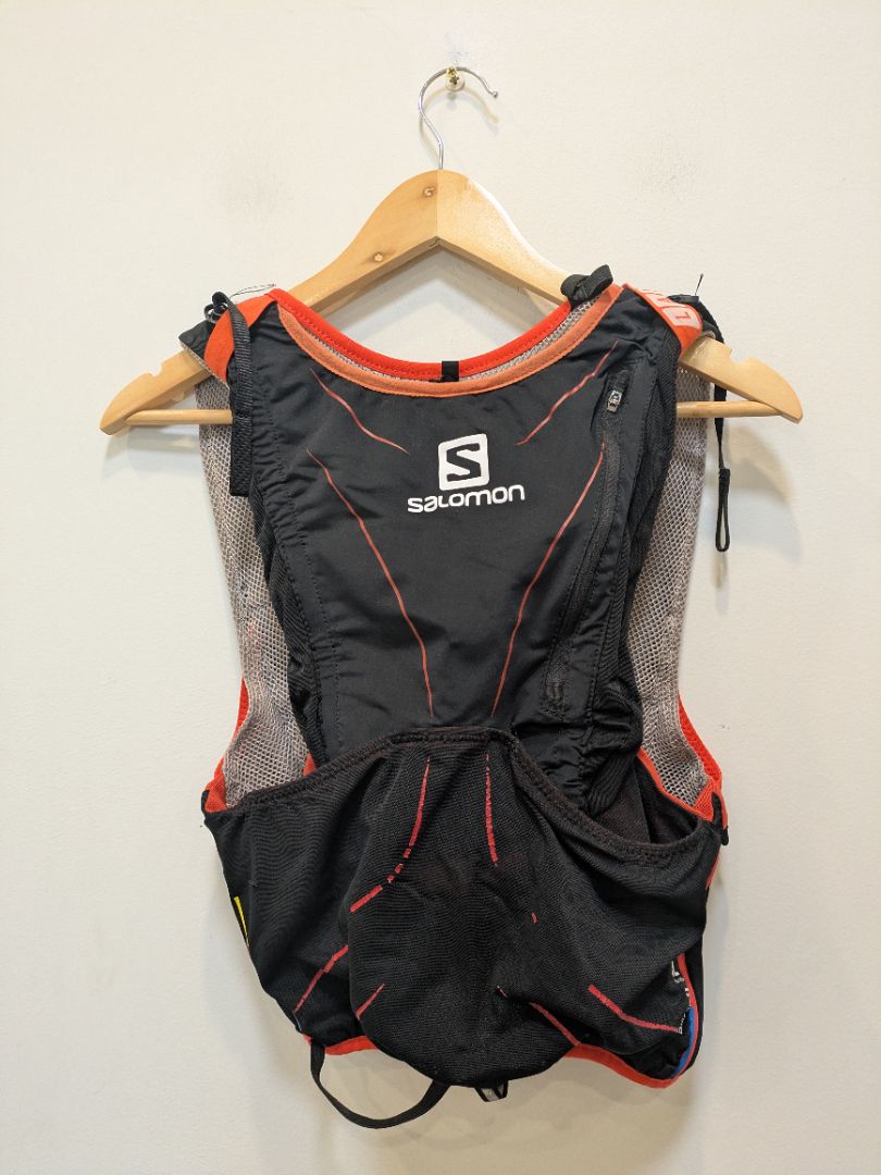 Black Salomon 12L Running Vest, M/L