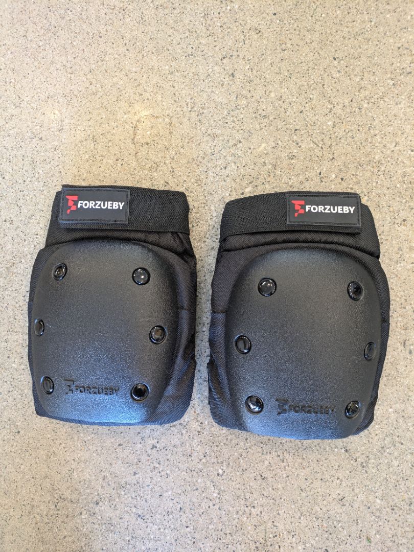Black Forzueby Hard-Shell Knee Pads, M
