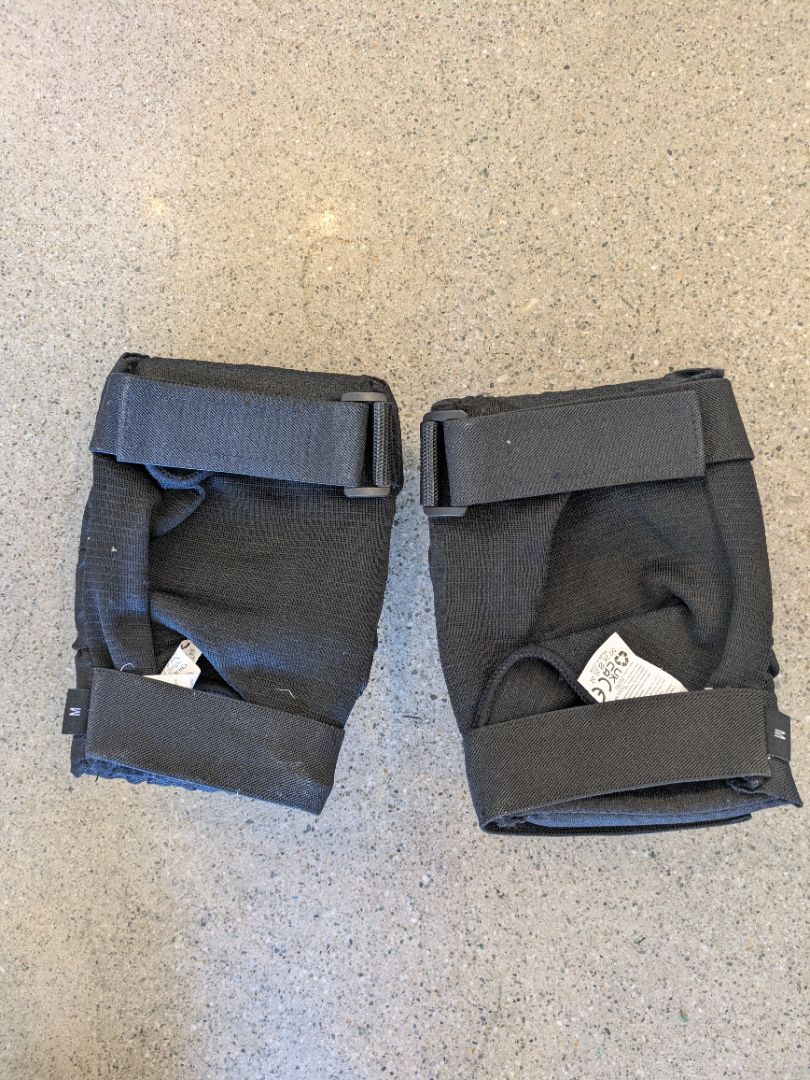 Black Forzueby Hard-Shell Knee Pads, M