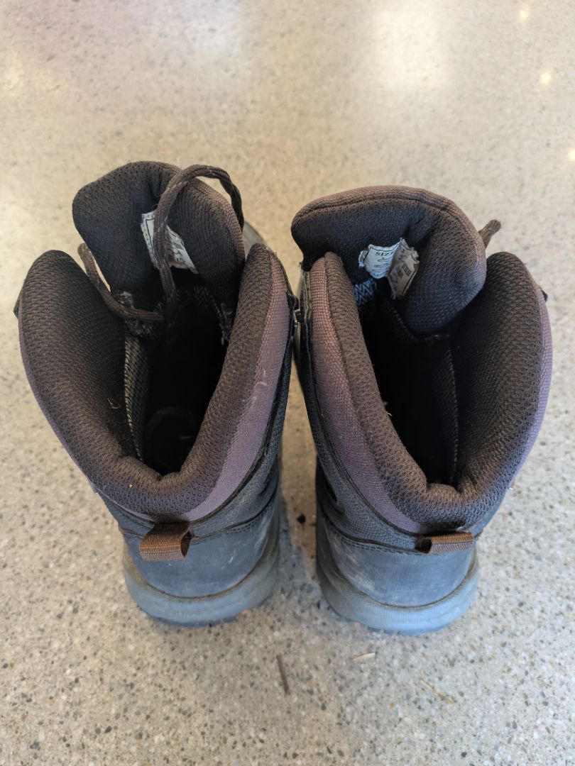 Brown Hunting & Fishing Kids Hiking Boots, EU 34 (estimated; US Youth 2)