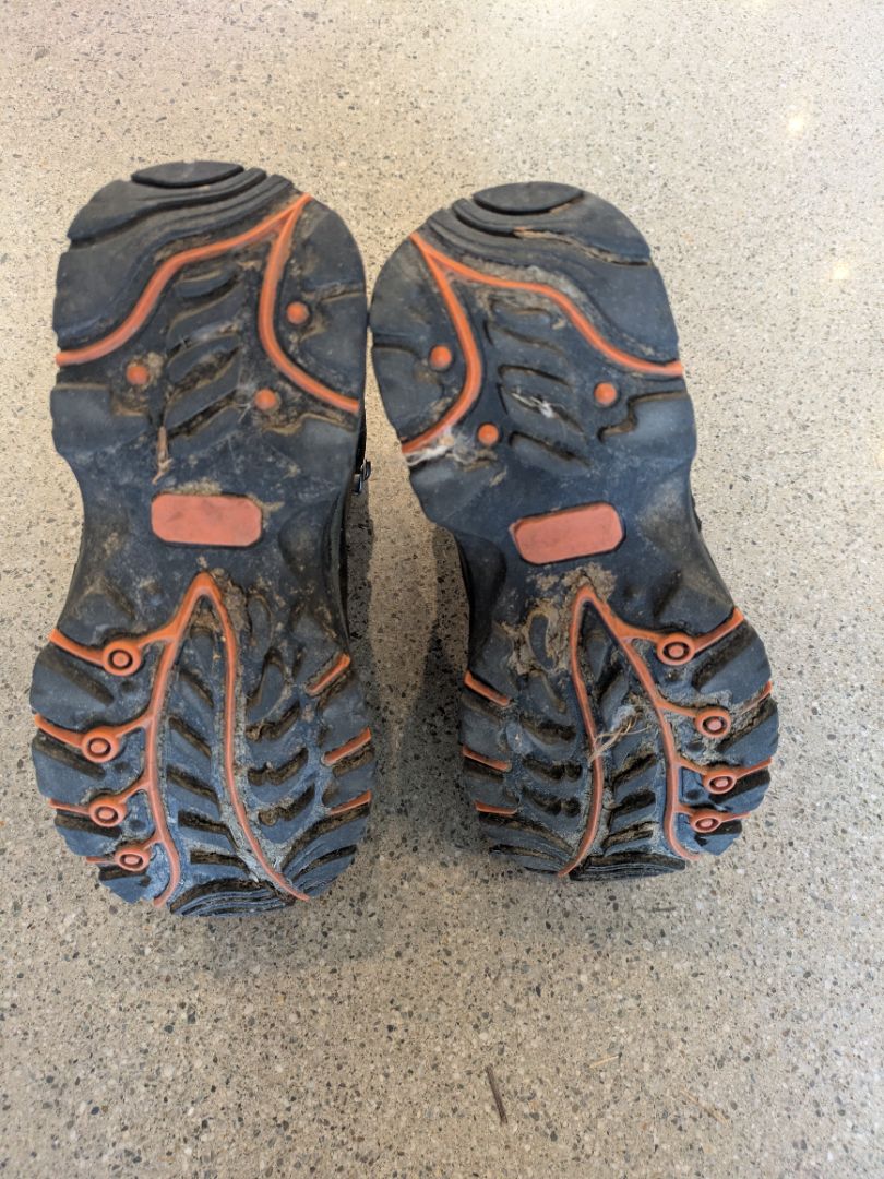 Brown Hunting & Fishing Kids Hiking Boots, EU 34 (estimated; US Youth 2)