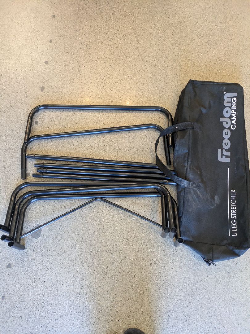 Black Freedom Camping U Leg Stretcher