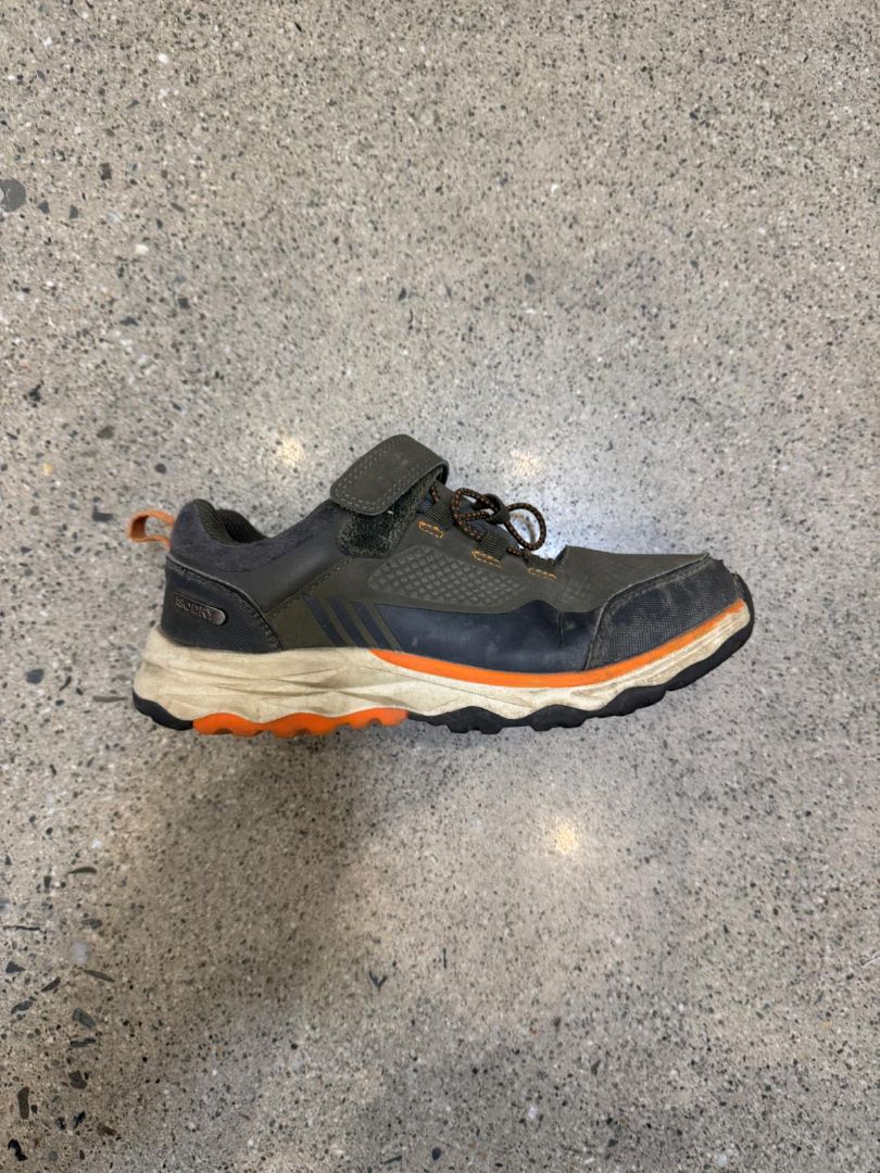 Khaki Mountain Warehouse Walking shoes, EU 34