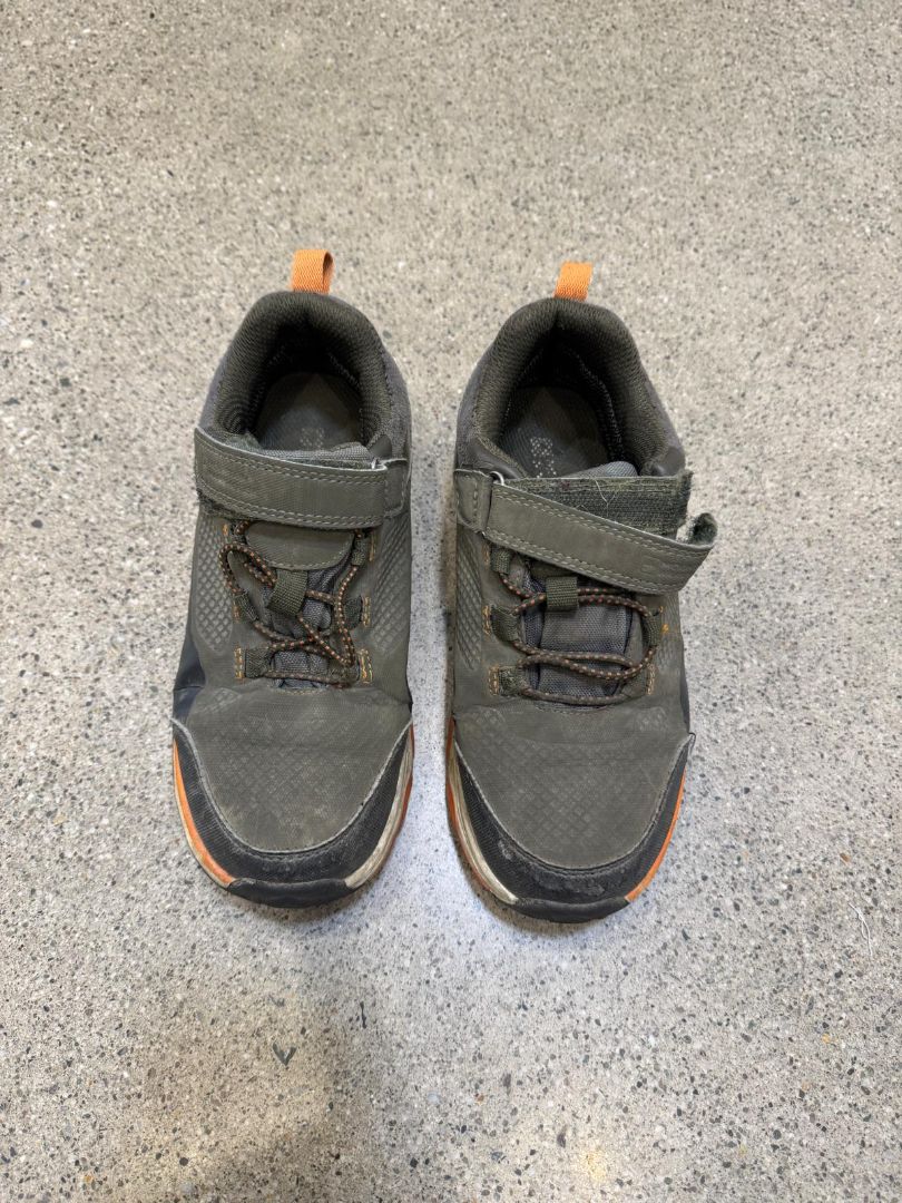 Khaki Mountain Warehouse Walking shoes, EU 34