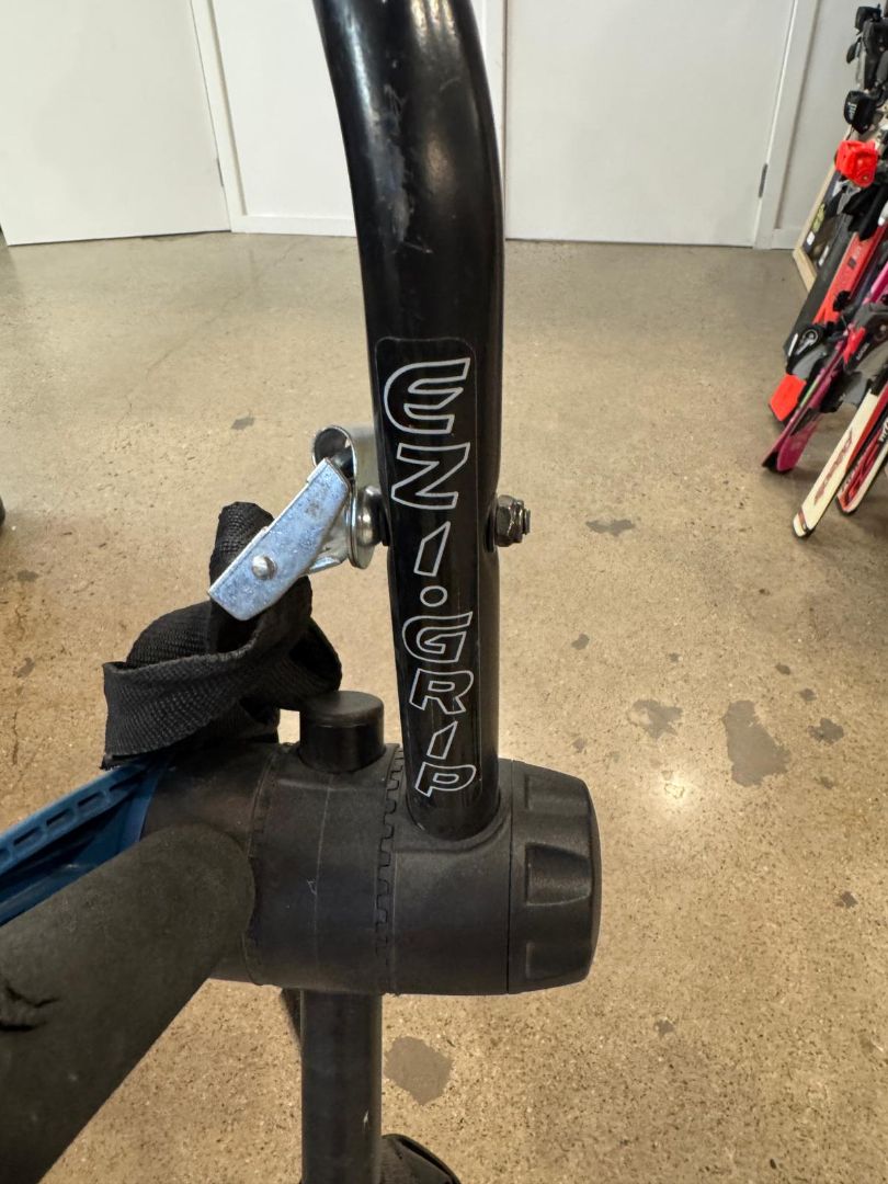 Black Uni-Grip Adjustable Bike Carrier