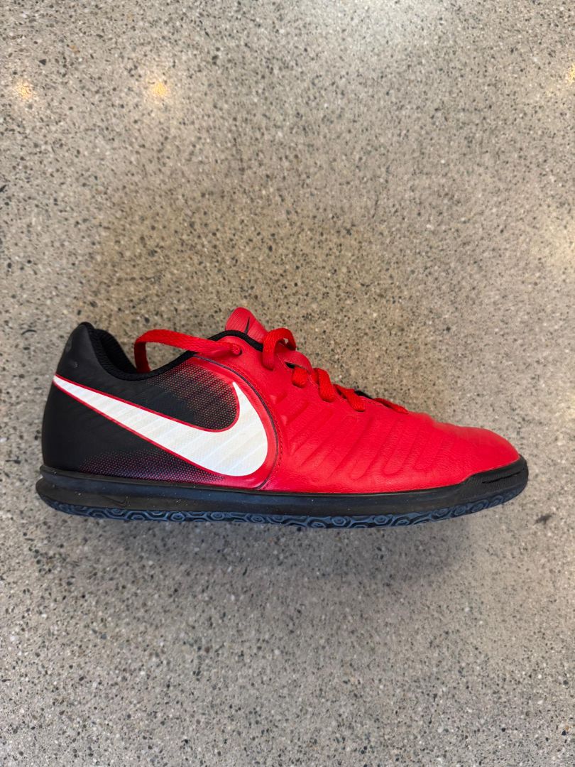 Red Nike Tiempo X, UK 4