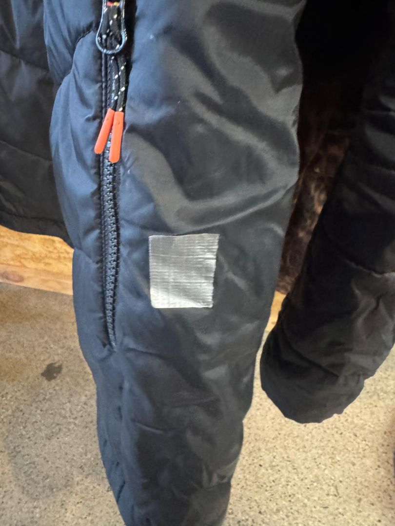Black Mons Royale Insulated Jacket, Women's L