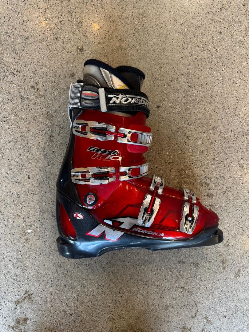 Red Nordica Beast 10, 27.5