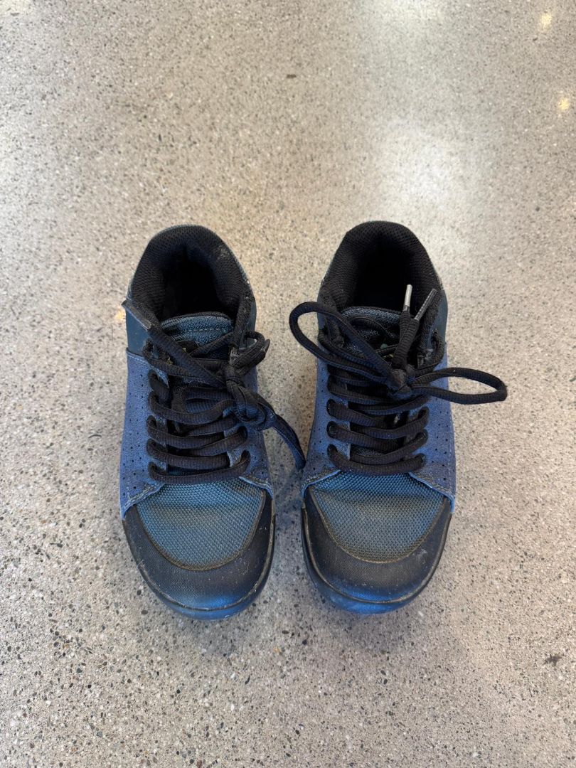 Navy RC Bike shoes, US 3