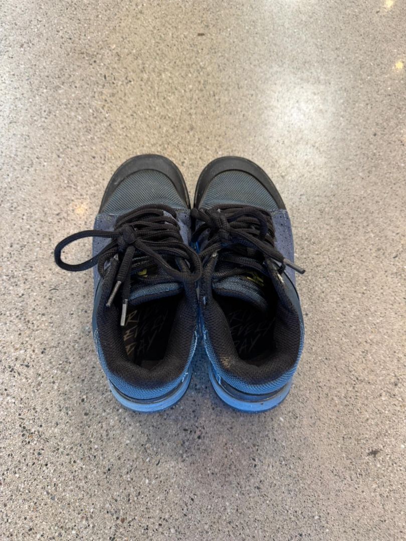 Navy RC Bike shoes, US 3