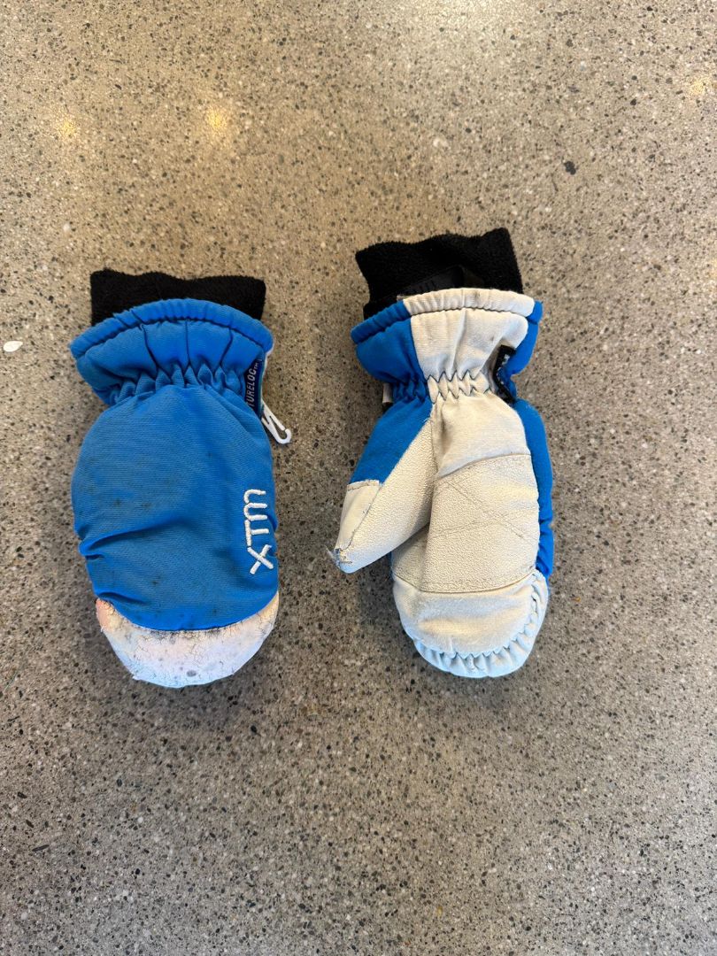 Blue UX Ski mittens