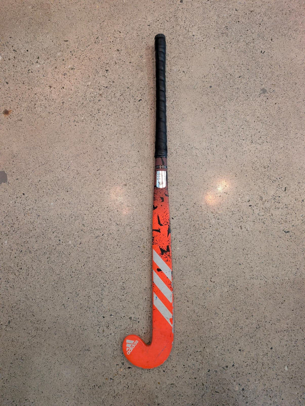 Red Adidas King .9 Junior, 30 inch