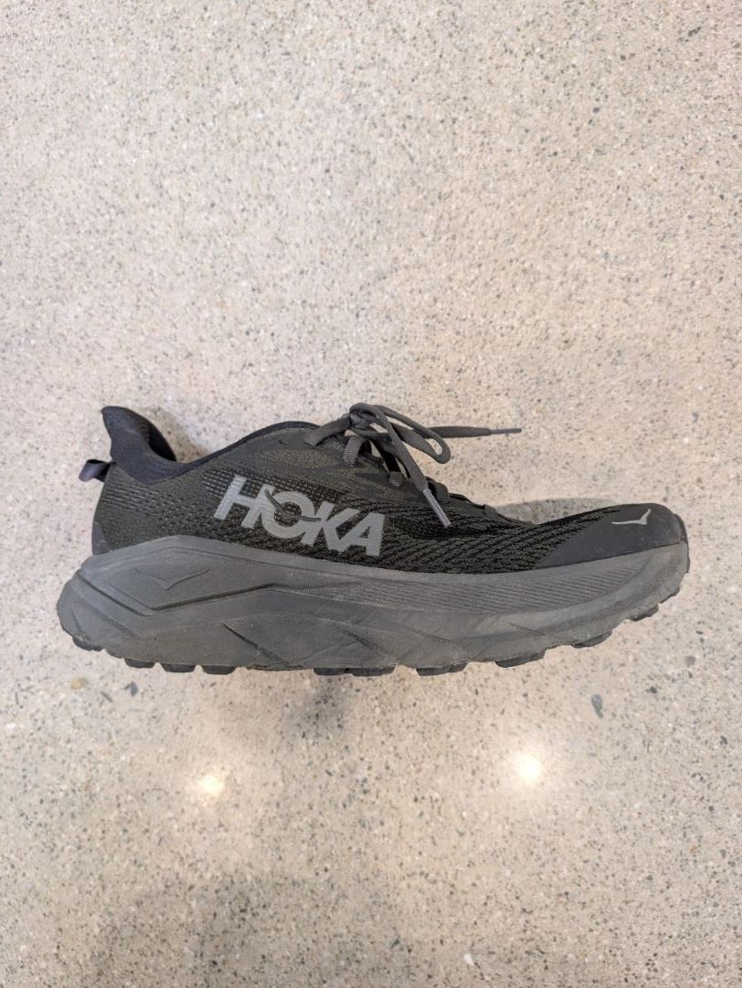 Black Hoka One One M Challenger 8 Wide, EU 43⅓