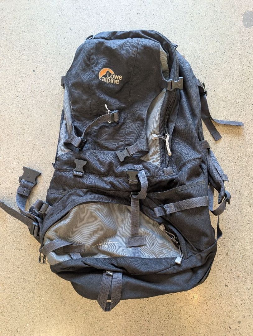 Black Lowe Alpine Travel Trekker 70, 70L