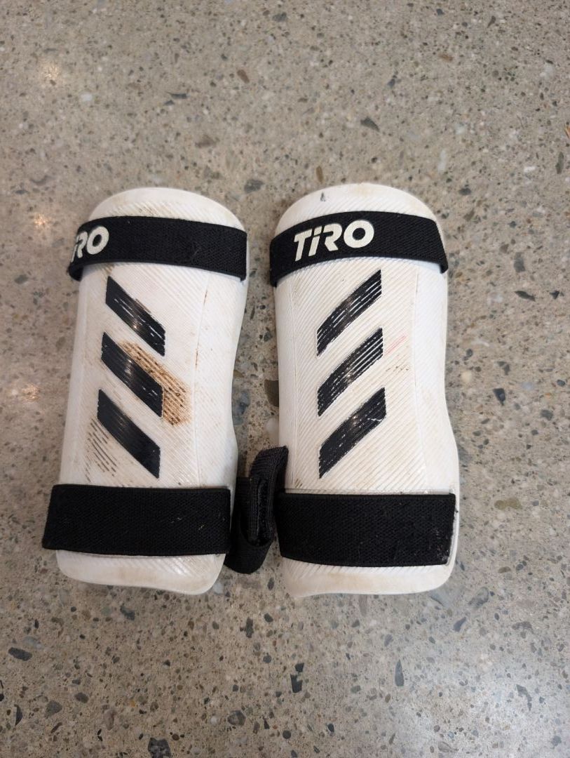 White/Black Adidas Tiro Kids Shin Guards, Kids Medium